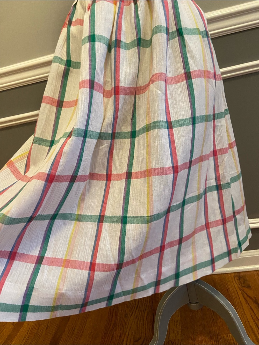 Vintage White Plaid Pleated Skirt Women’s Size 12 Midi Length 1990’s
